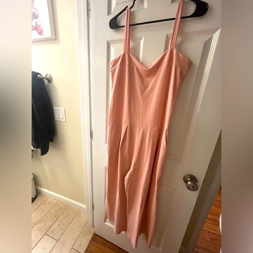 Never worn peach jumpsuit with pockets